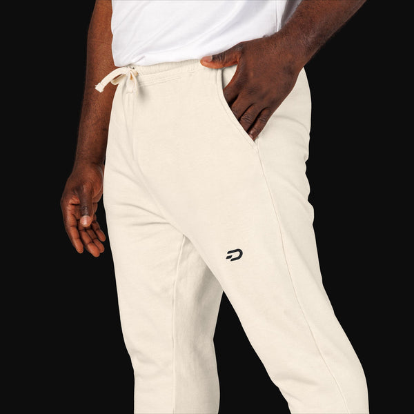 Bestickte Jogginghose mit minimalistischem Logo – Jogginghose aus stückgefärbtem Fleece